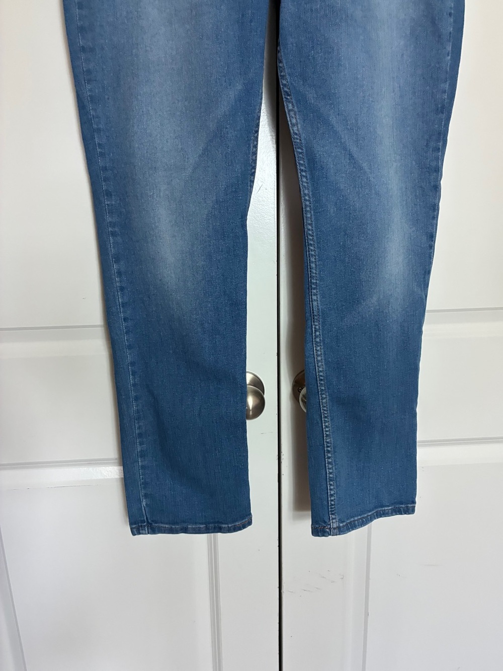 Classic Levi Straight Fit Men's Jeans - Blue Size W40 L32 - Picture 5 of 12
